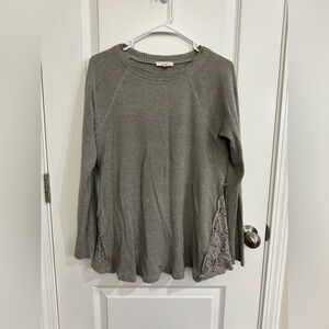 Easel Women’s Lace Detail Long Sleeve Top